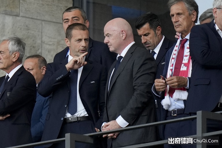 邮报,赫拉芬贝赫,和阿利松身,Bet365体育赛事,体育赛事,体育博彩,实时赛事,体育投注,赛事数据